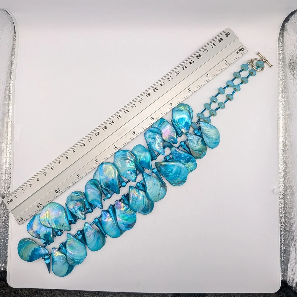 Blue Shell Necklace - Picture 4 of 4